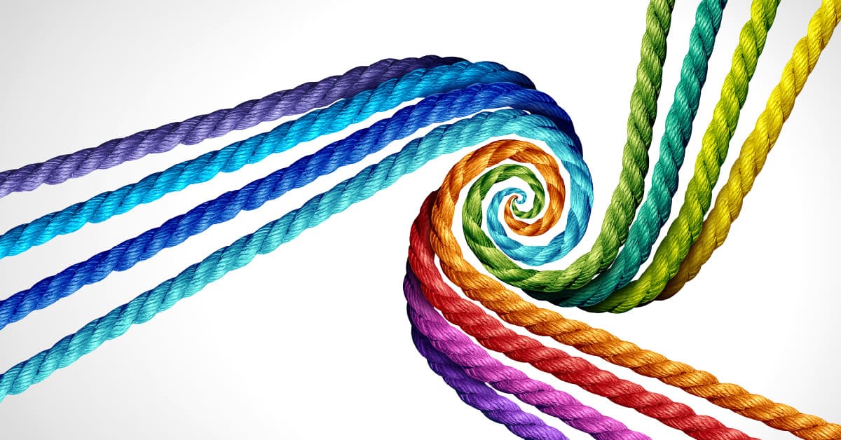 Lidando com a centralização e o poder das grandes corporações na indústria metalúrgica